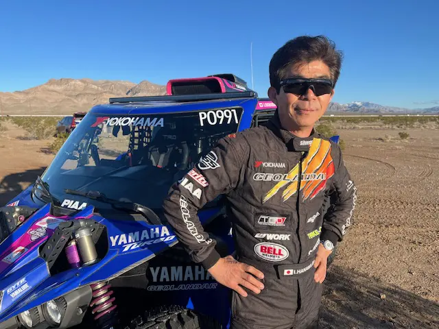 ESSから塙郁夫選手へ「熊よけスプレー」を提供！全日本ラリー
